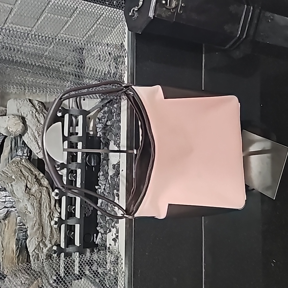 Gucci  Pink Hobo with Leather trim